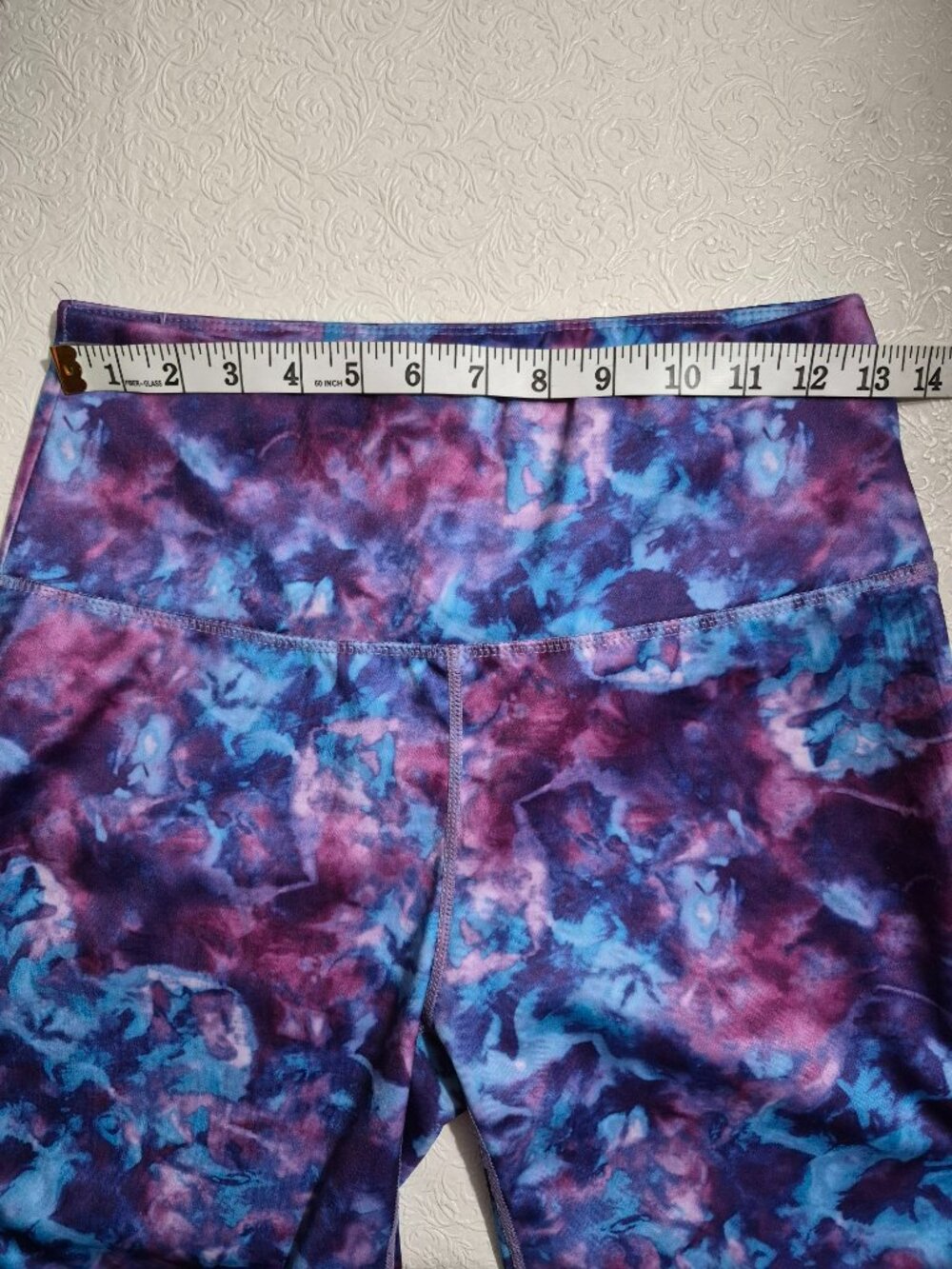 Daisy Fuentes Fit Women M Stretchy Tie Dye Purple Blue Biker Fitness Shorts READ - Picture 7 of 10